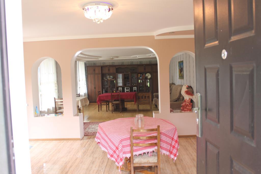 Iason Guest House In Mazeri Mestia Eksteriør billede