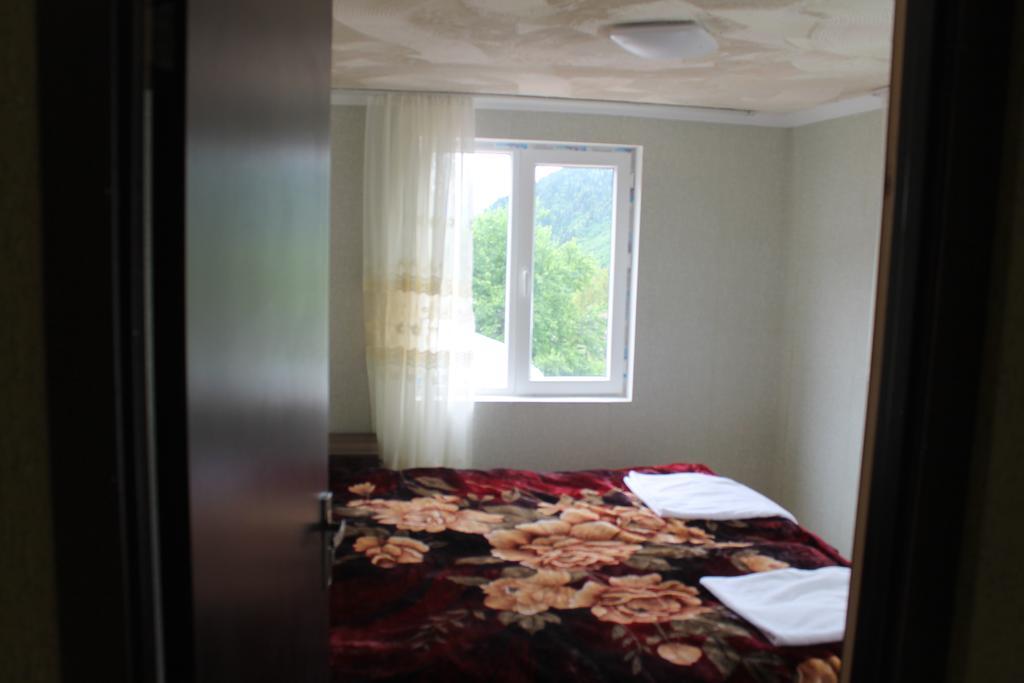 Iason Guest House In Mazeri Mestia Eksteriør billede